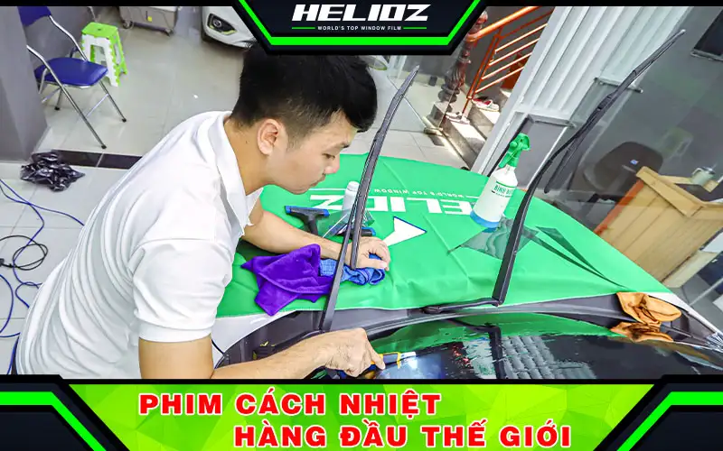 Đơn vị dán phim cách nhiệt ô tô An Giang uy tín, chất lượng hàng đầu Dịch vụ dán phim cách nhiệt tại Quốc Hào Auto Spa