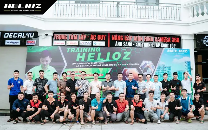 Học nghề dán phim cách nhiệt ô tô tại Helioz | Mở ra cơ hội mới trrong năm 2024 này